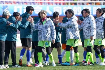 世界杯直播平台入口-滇港同心燃情绿茵！2026“滇港友谊赛”在昆明开赛