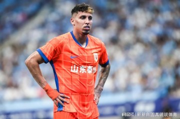 泰山现在肯定不止和祖马谈判，最后来的外援中卫一定是免签的类型